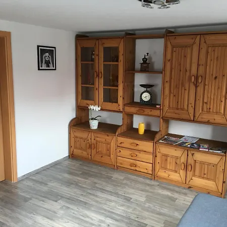 Andrea Apartamento Untermunkheim